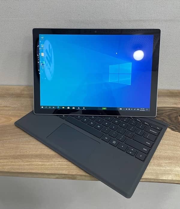 Microsoft Surface Pro 6 - Core i5 8th Generation- 8Gb Ram 256Gb Ssd 4