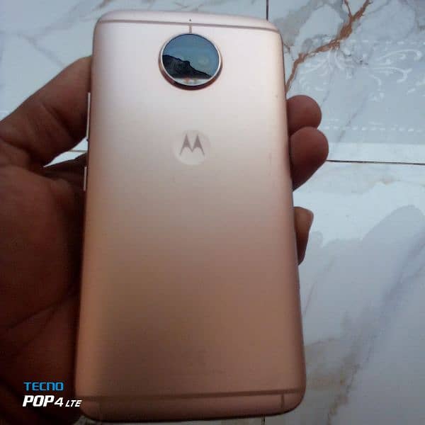 moto E5 plus or g . pure set 0