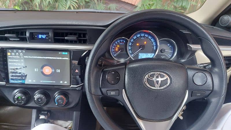 Toyota Corolla Altis 2016 10