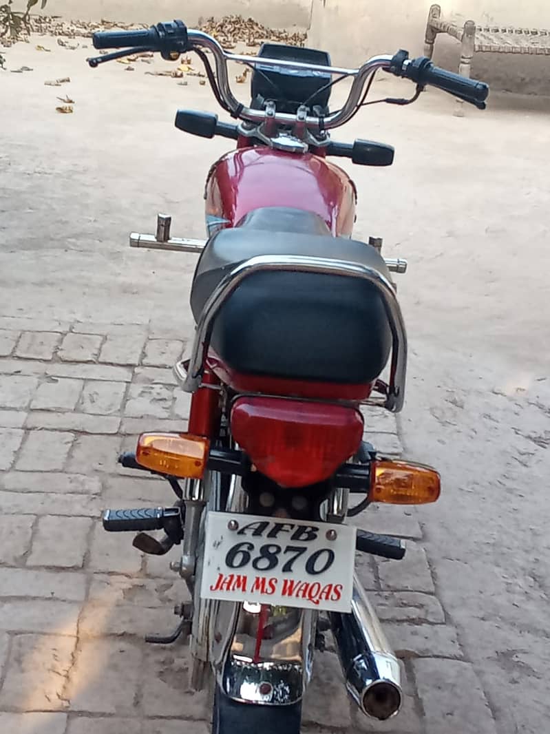 Honda CD 70 2019 3