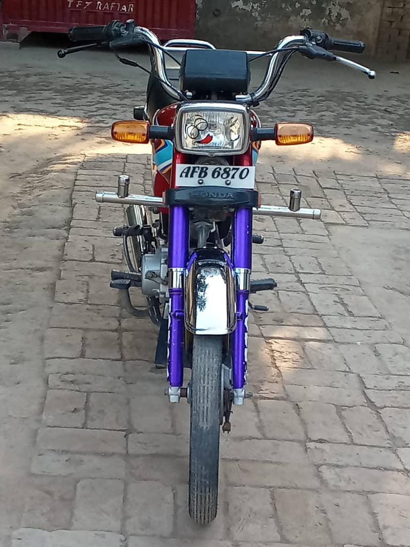 Honda CD 70 2019 5