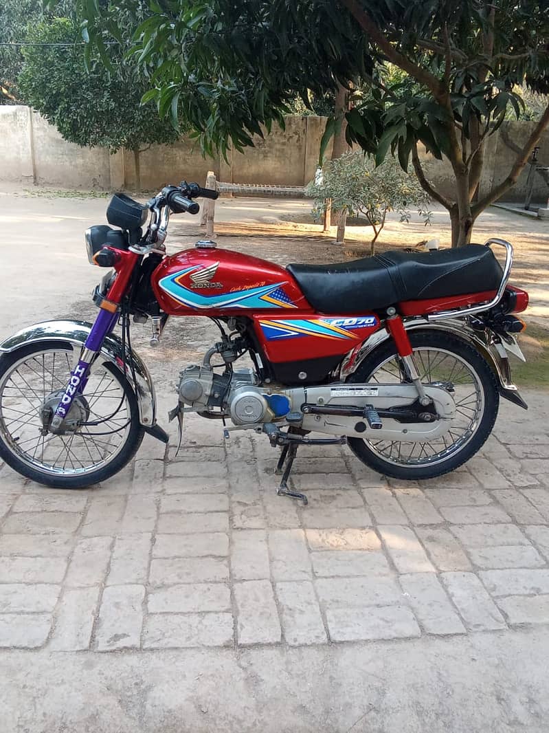 Honda CD 70 2019 6