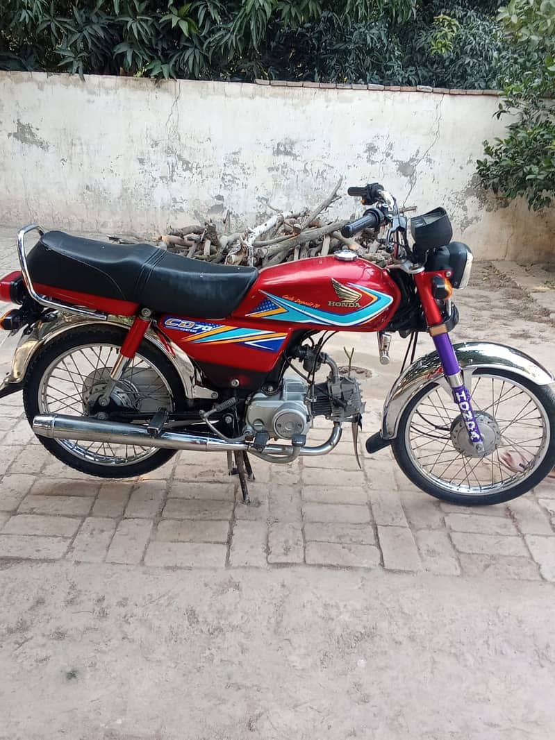 Honda CD 70 2019 7