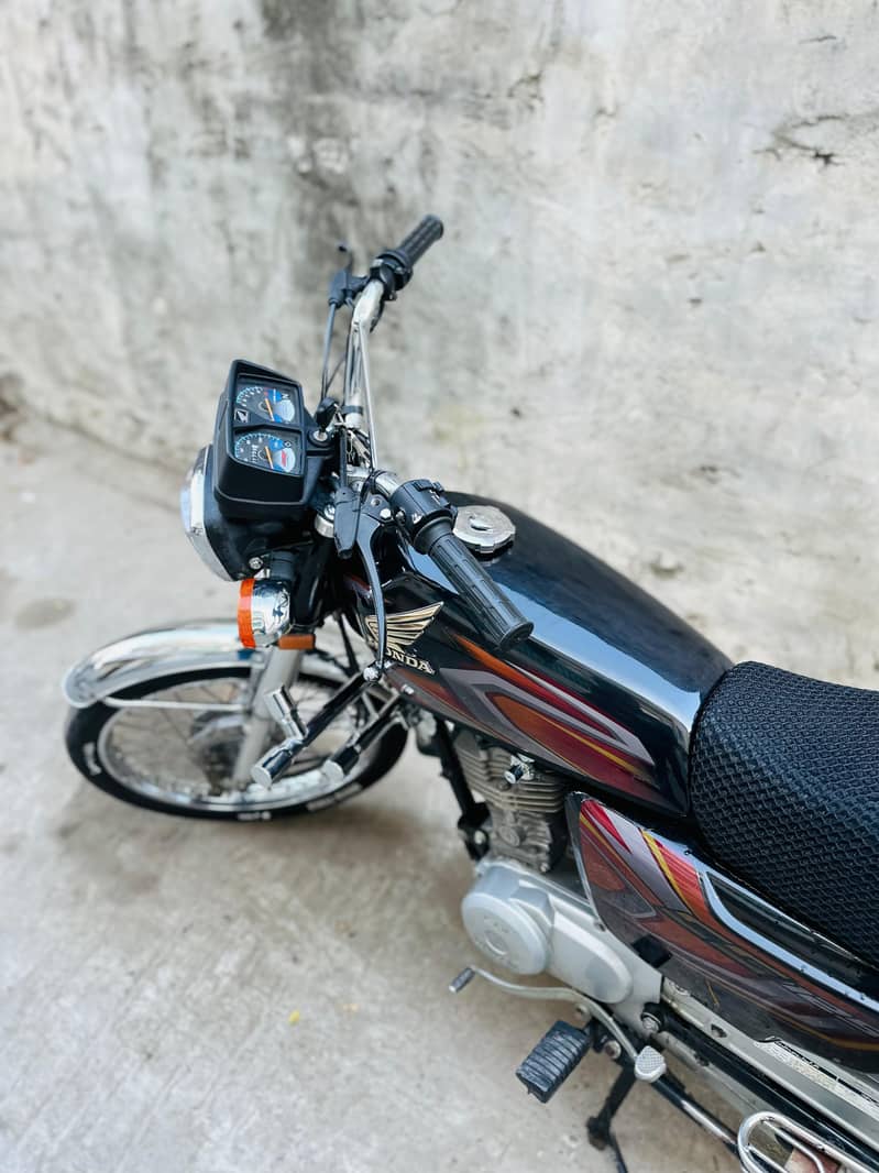 Honda CG 125 2022 4