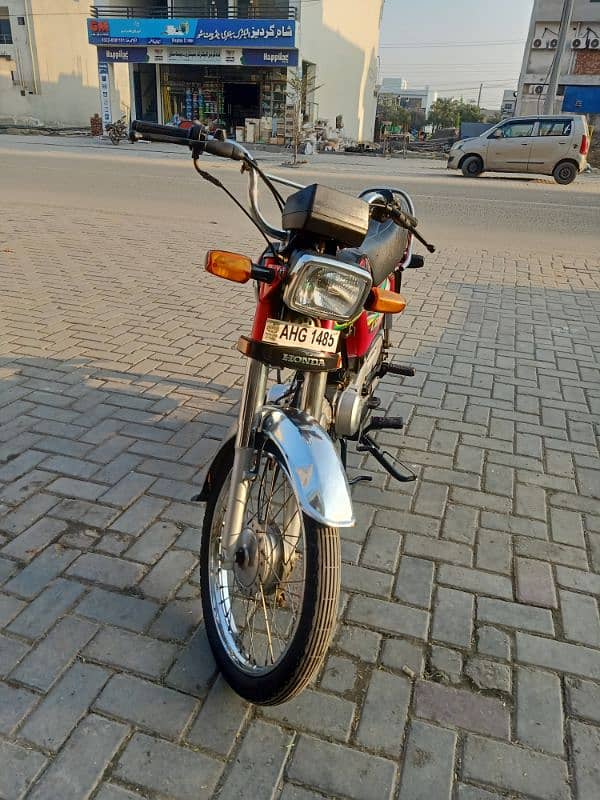 I am selling honda cd 70 2