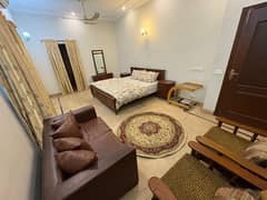 Beautiful Full Furnished Room Available For Job Holder