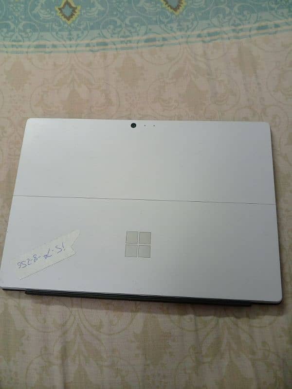 Microsoft Surface pro5 touch corei5 7thgen 8gbram 256ssd with keyboard 3