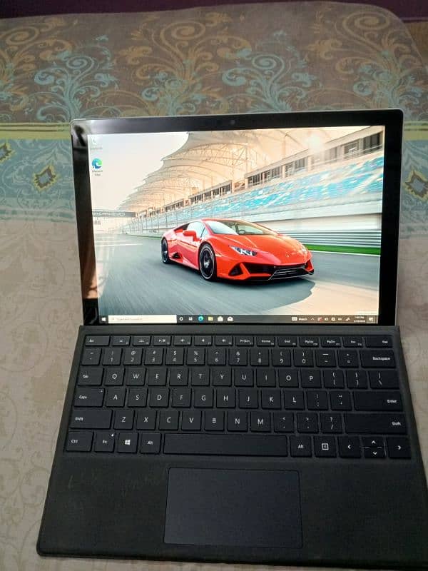 Microsoft Surface pro5 touch corei5 7thgen 8gbram 256ssd with keyboard 11