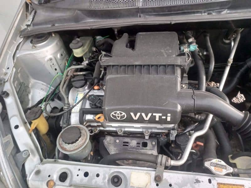 Toyota Vitz 2004 1300cc 4