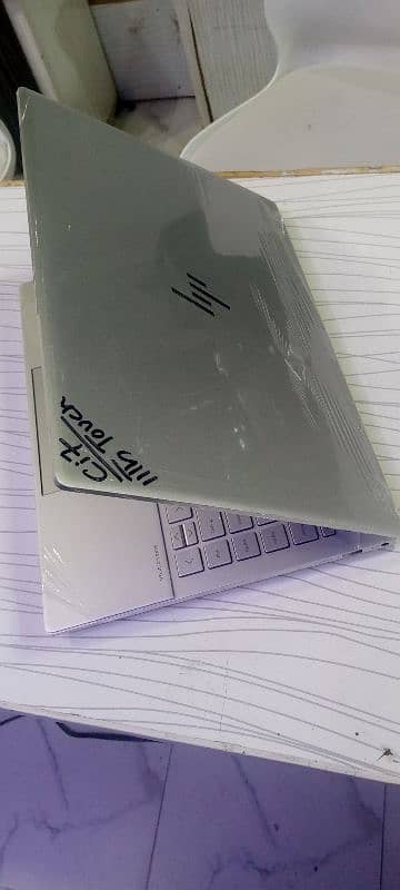 HP Envy 14  Stoke awalabal holle sale Rate 2