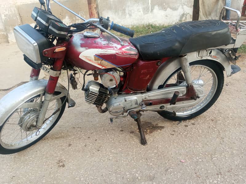 YaMaHa 100cc bike 03063891055 Call 2