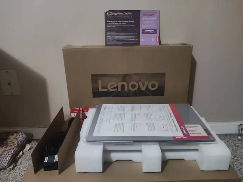 From Canada New Lenovo IdeaPad1- SSD-15.6", Athlon Silver ,2.50 GHz 13