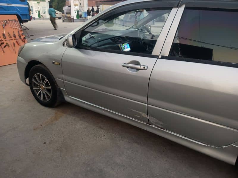 Doctor Used Mitsubishi Lancer 2005 11