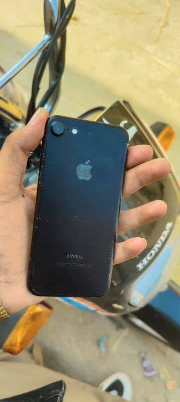 Iphone 7 PTA Approved 128gb 5