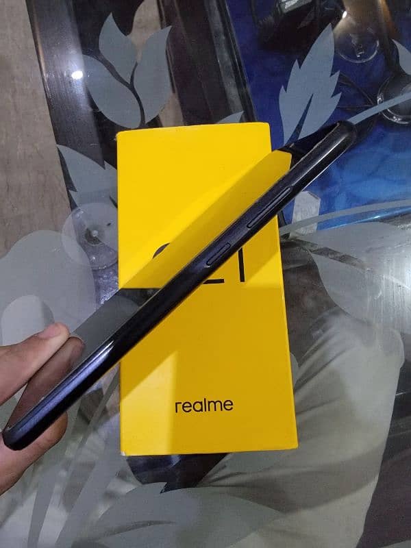 Realme C21 5