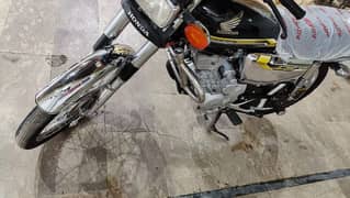 Am sale may bike 125SE slaf start one hand use