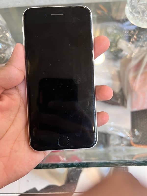 iphone se 2nd generation  10/9 non pta 64gb All ok 83% battery 6