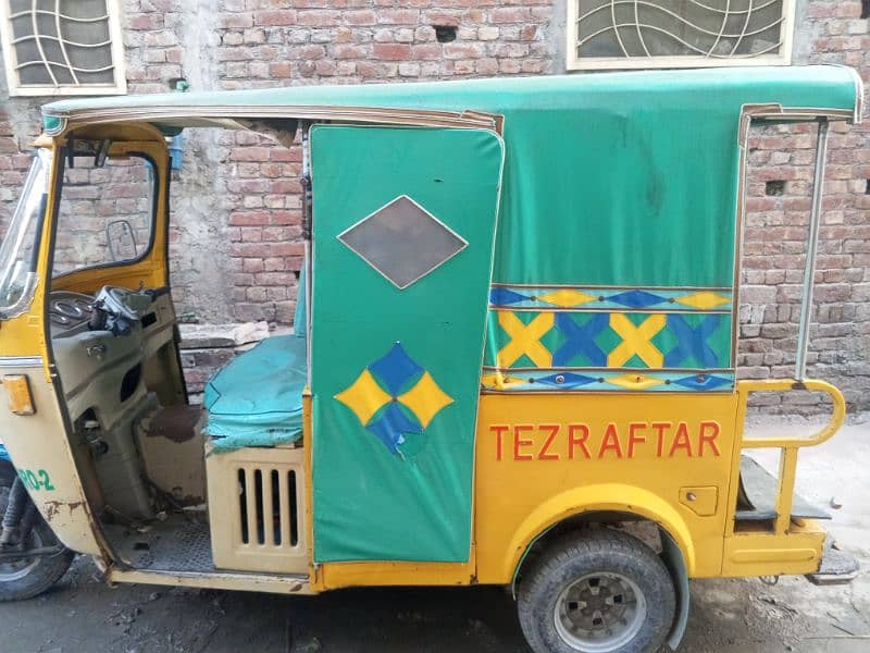 Tez Raftar achi condition rikshew cng raksha 1