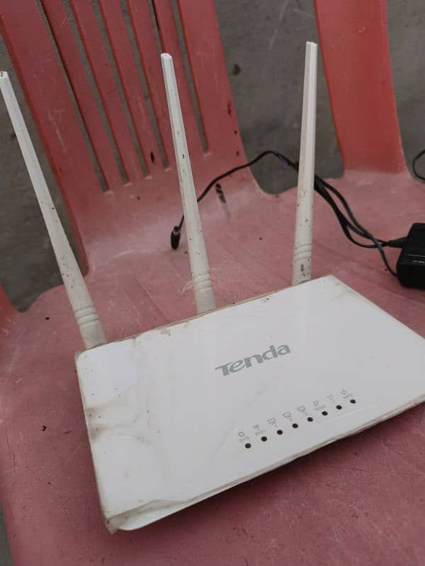 Tenda Router 1