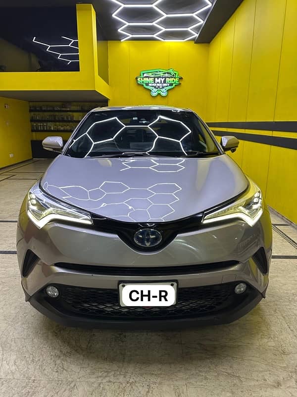 Toyota C-HR G-LED 0