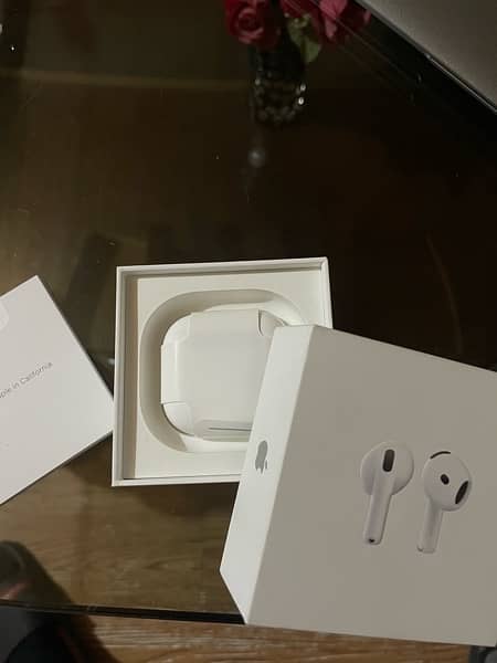 Apple Airpods 4 (Non-Anc) 3