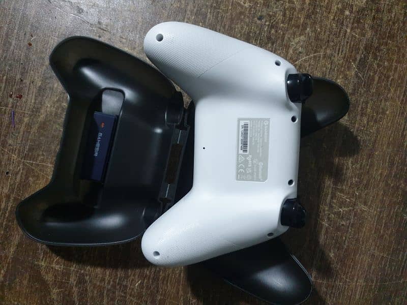 Gamesir wirless controller 1