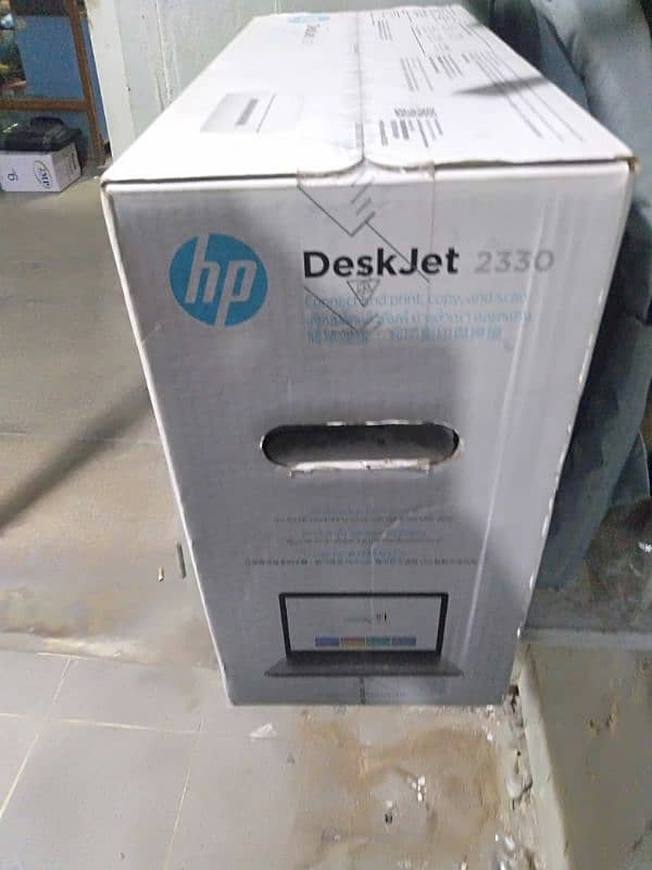 hp Deskjet 2330 mobile WiFi printer 2