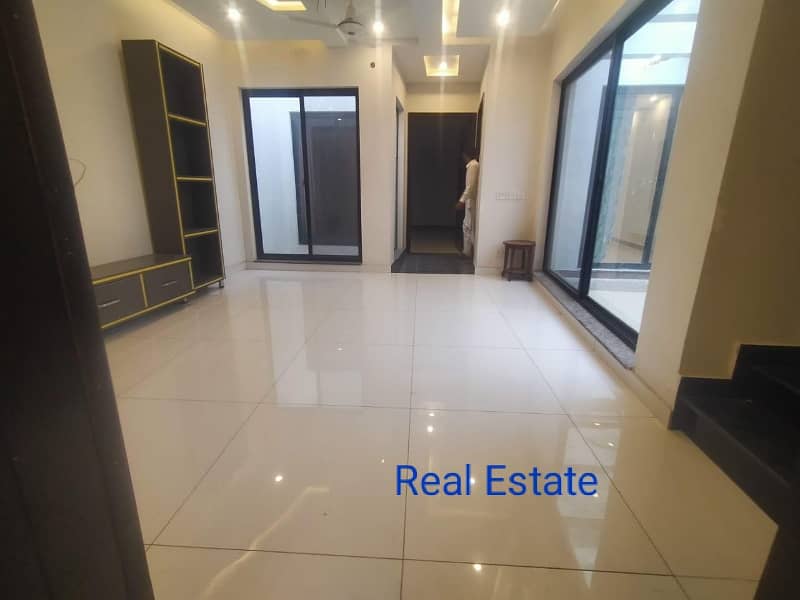 10 Marla Upper Portion For Rent(Original Pic's Attached) 6