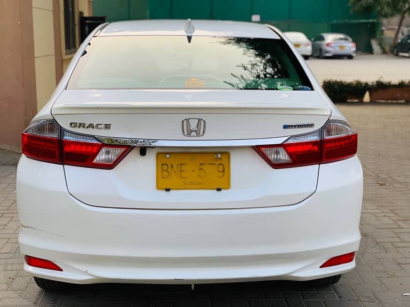 Honda Grace Hybrid 2015 0