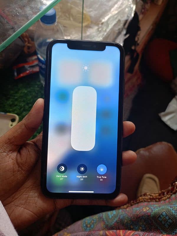 Exchange IPhone XR 128 Gb Back Camera Not Working 2