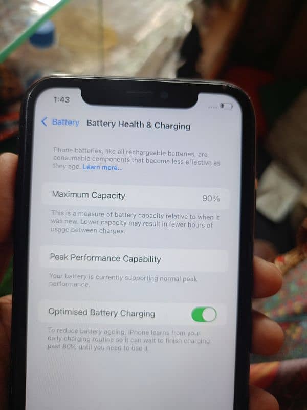 Exchange IPhone XR 128 Gb Back Camera Not Working 3