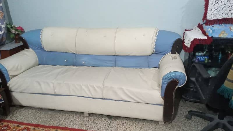 5 seater sofa For sale 0