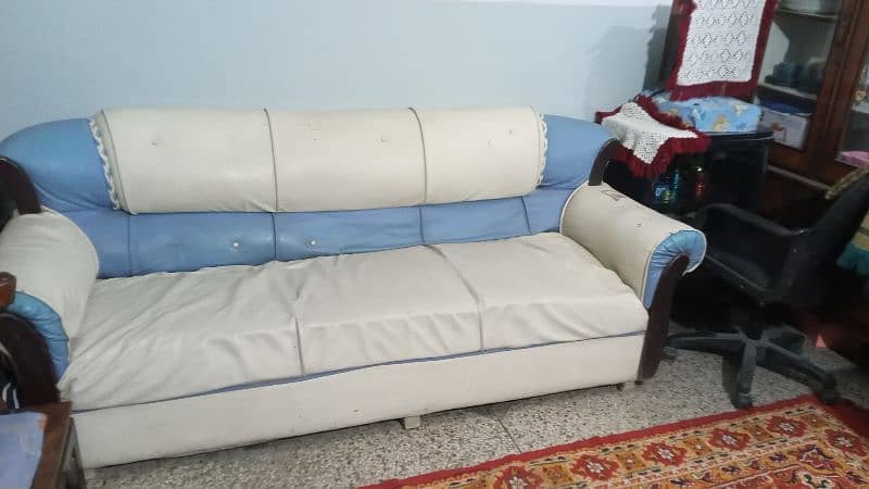 5 seater sofa For sale 6