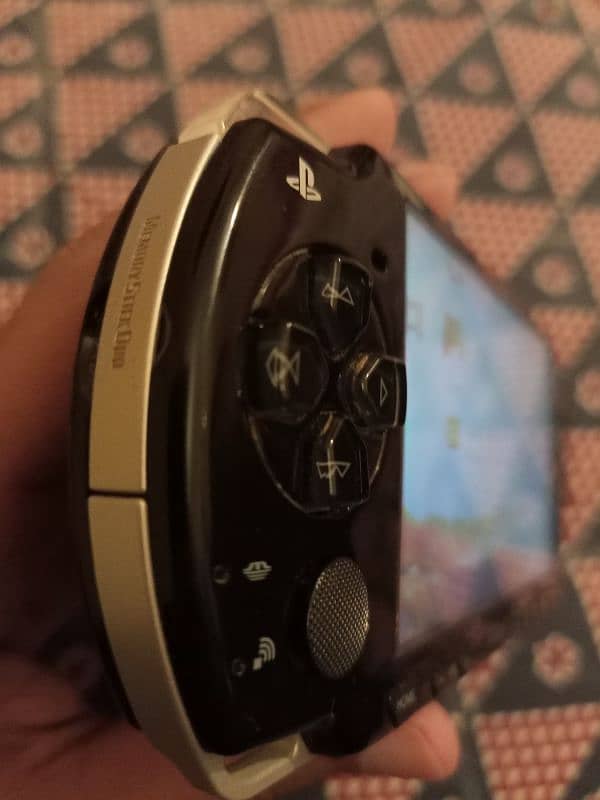 PSP 2000 Made in France 3