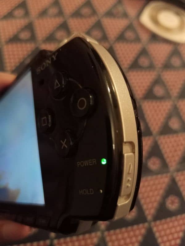 PSP 2000 Made in France 4