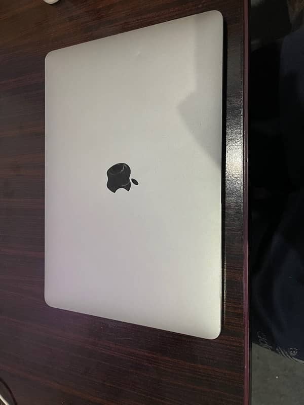 Macbook air 16/1TB 2019 0