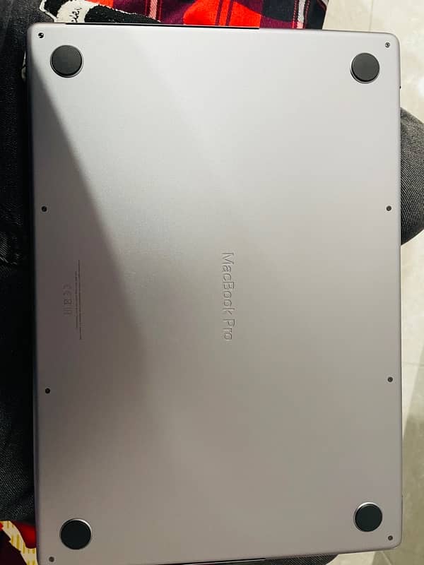 Macbook Pro m2 pro 16 inch 5