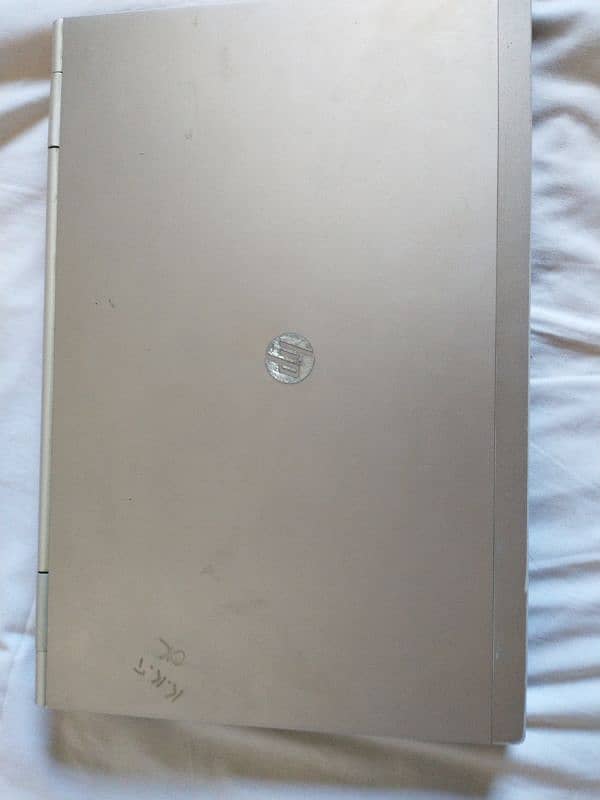 Hp EliteBook 8470p - Core i5 3rd Generation - 4GB RAM - 250GB HDD - 2