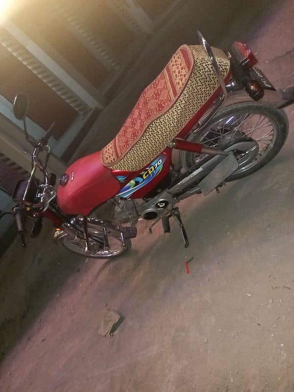 bike ka number laga ha 2