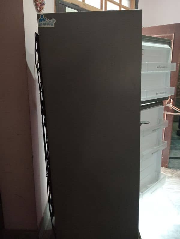 Haier Refrigerator HRF-306 Medium size 1