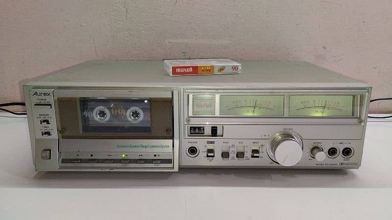 cassette Deck like surround speakers Equalizer 0