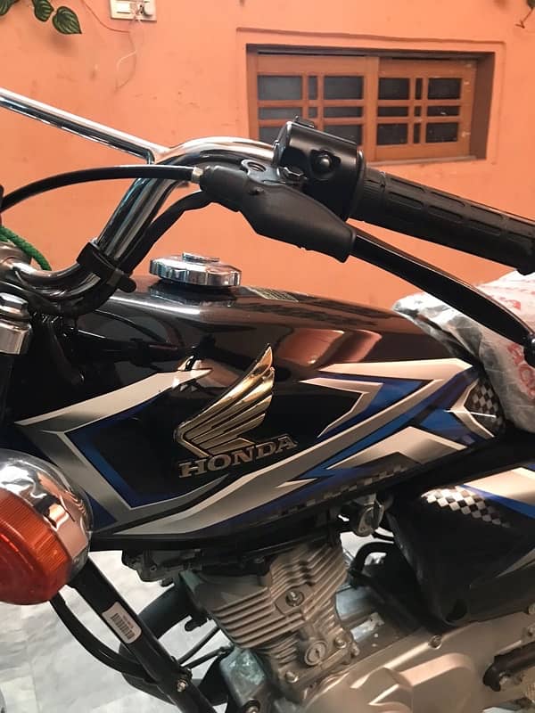 honda125 2025 model zero meter jasie urgent sell 1