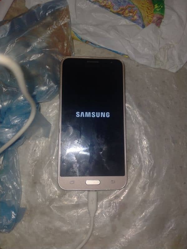 Samsung j4 6 price 5500 0