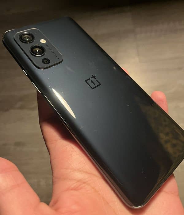 OnePlus 9 5G (12/256GB) 0