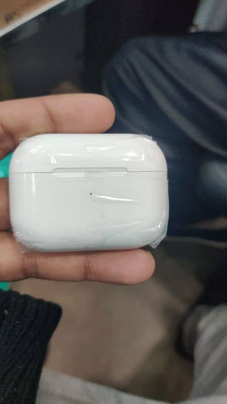 Airpods pro earphone 1