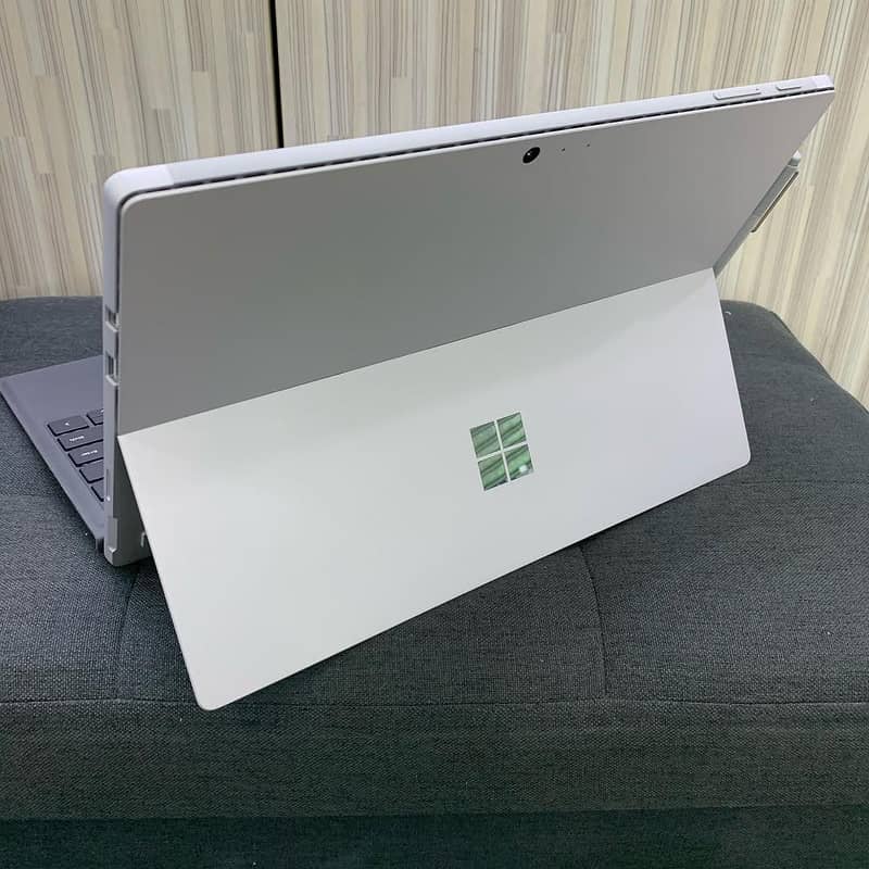 Microsoft Surface Pro 6 With PEN ~ CORE i7 8th Gen ~ 16Gb Ram 512Gb 7