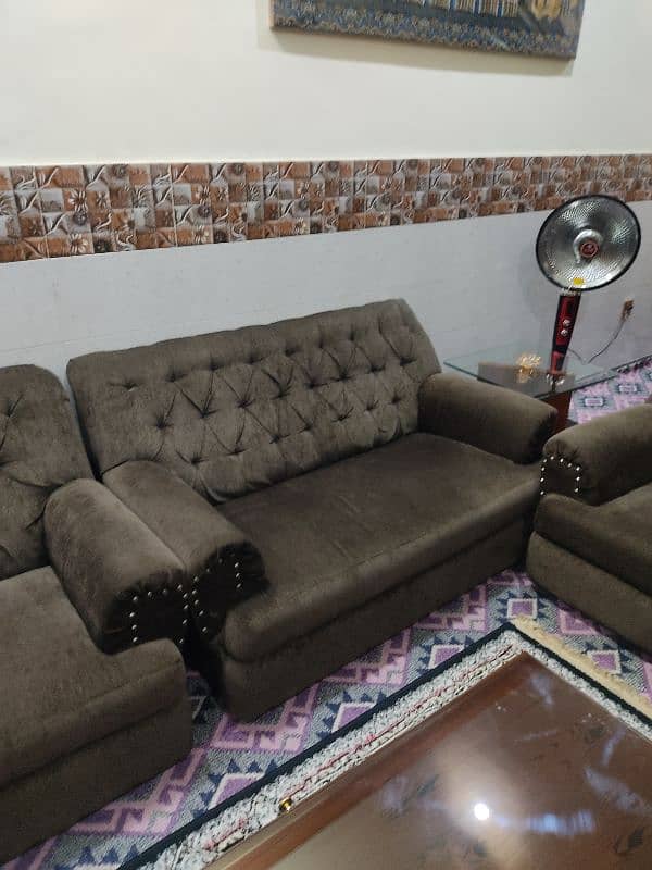 2 seater 3 sofa set 1