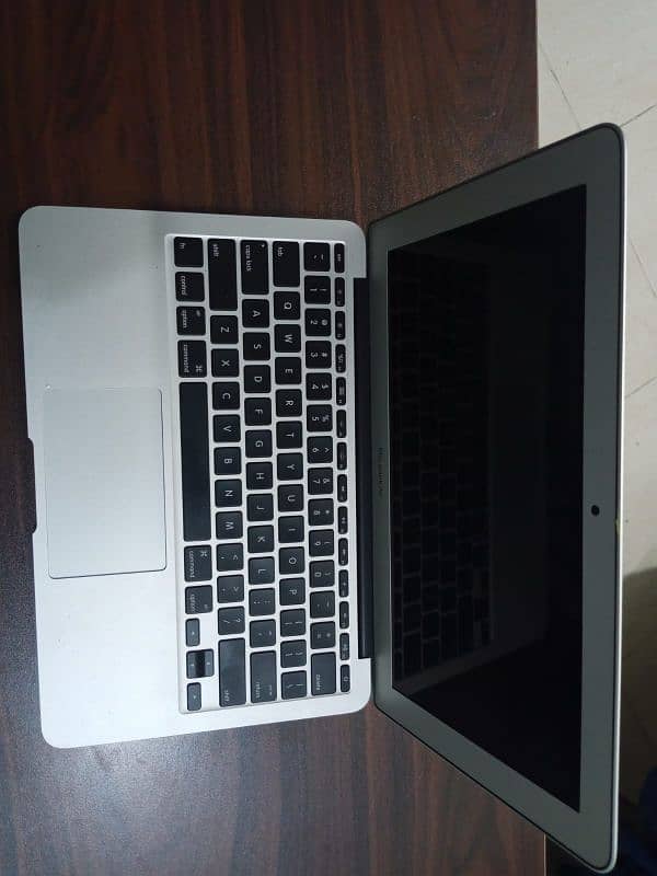 macbook air 2015 11 inch 4