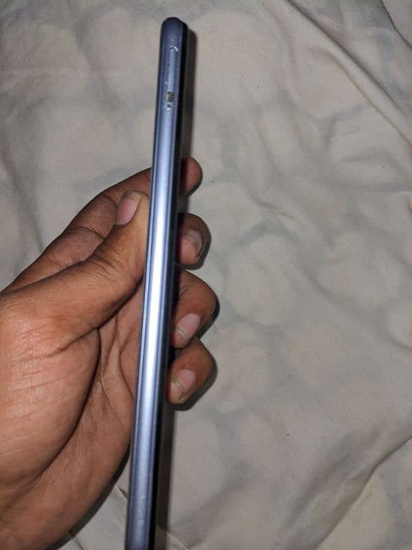 selling Vivo y20 3