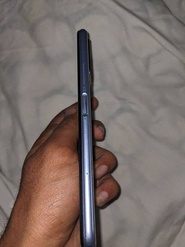 selling Vivo y20 4